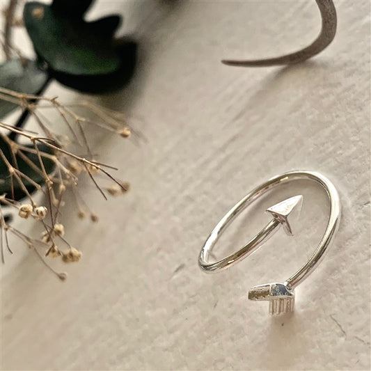 Misguided Arrow Ring in Silver