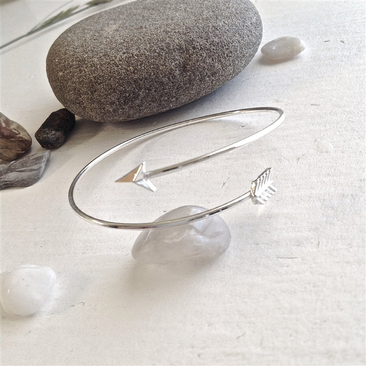 Misguided" Arrow Design Bangle in Silver