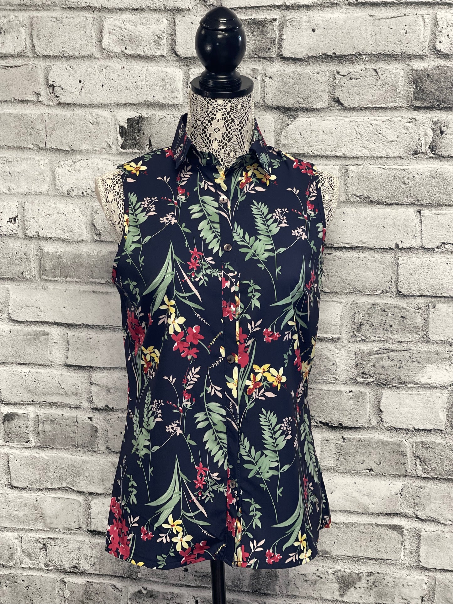 Tropical Print Sleeveless Button Shirt